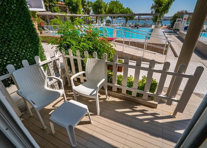 Sifne Thermal 酒店 3*